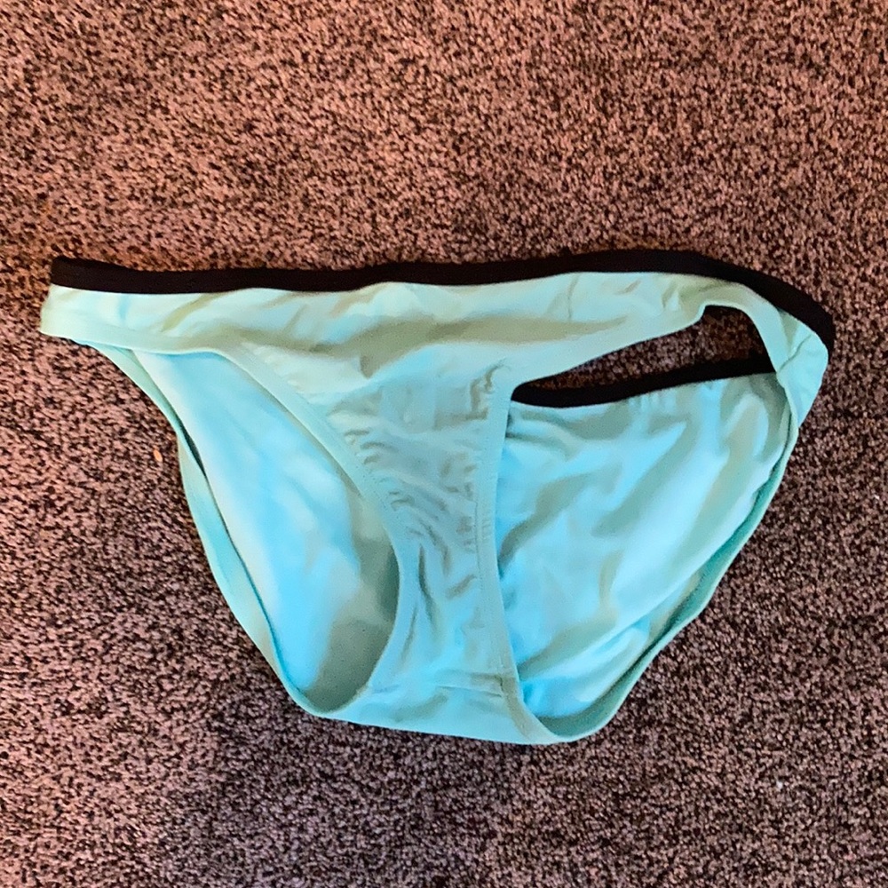 Swimsuit bottoms